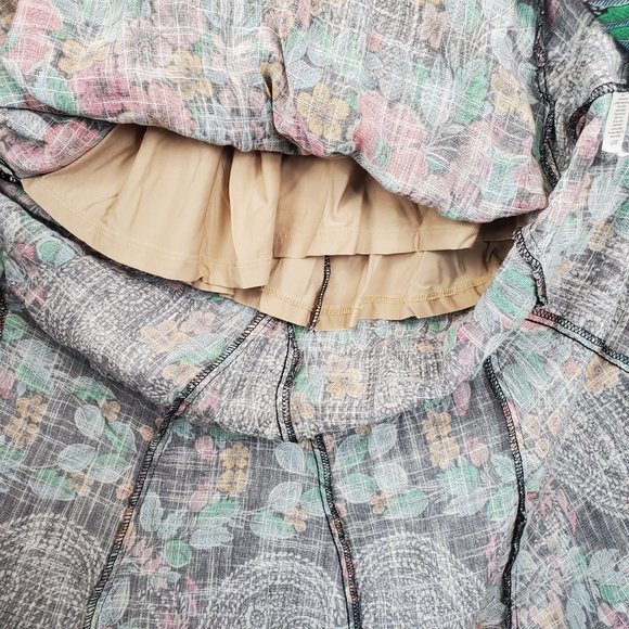 Sky Nesermy Beautiful Floral & Paisley Off the Shoulder Ruffle Top Maxi Dress - Picture 10 of 16